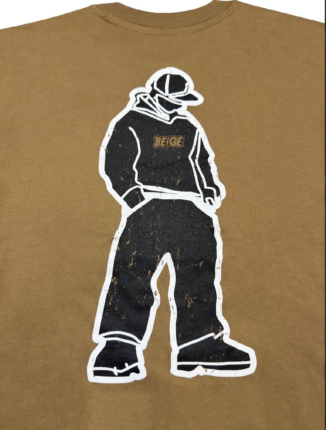 PEBBLE GUY TEE - Tan